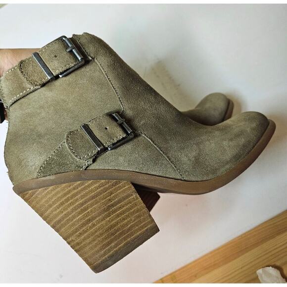 Lucky Brand‎ 8.5B Chunky platform suede Camo Green Ankle Boots. Fall. Stylish. - Picture 6 of 12